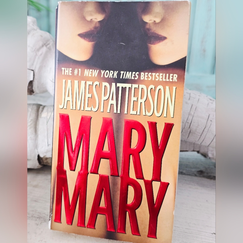 Mary Mary by James Patterson Paperback 11th BOOK